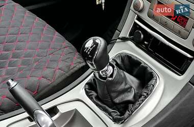 Минивэн Ford Galaxy 2010 в 