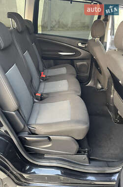 Минивэн Ford Galaxy 2014 в 