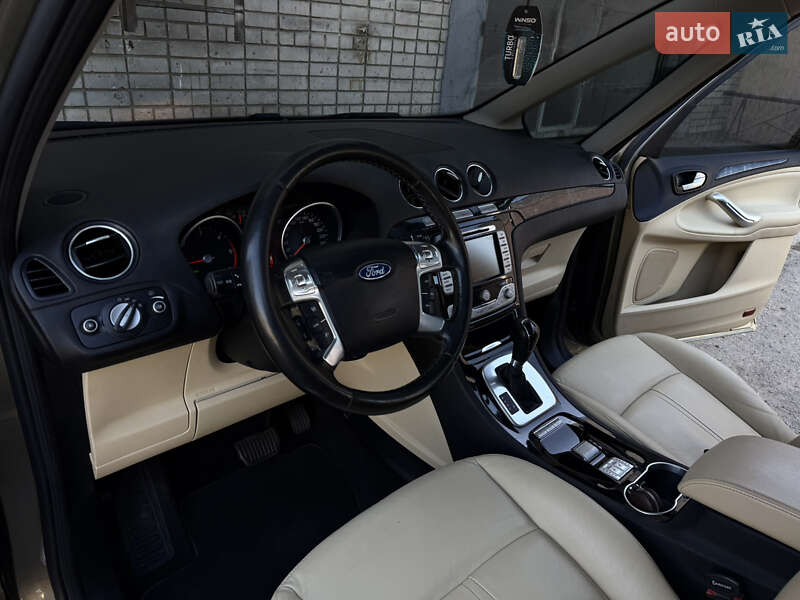 Минивэн Ford Galaxy 2011 в Днепре