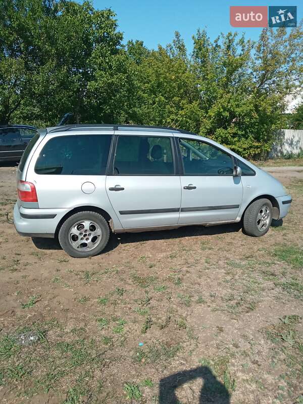 Мінівен Ford Galaxy 2002 в Краматорську