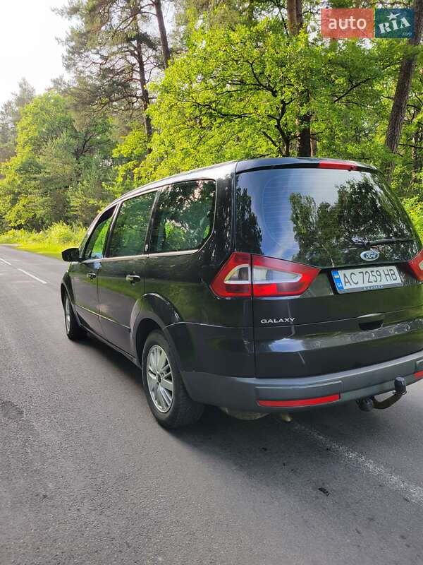 Мінівен Ford Galaxy 2007 в Ківерцях