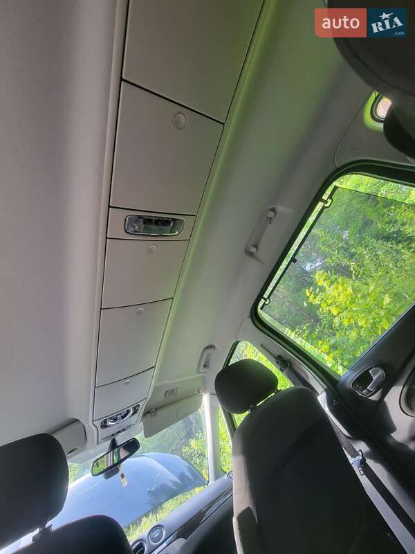 Мінівен Ford Galaxy 2007 в Ківерцях