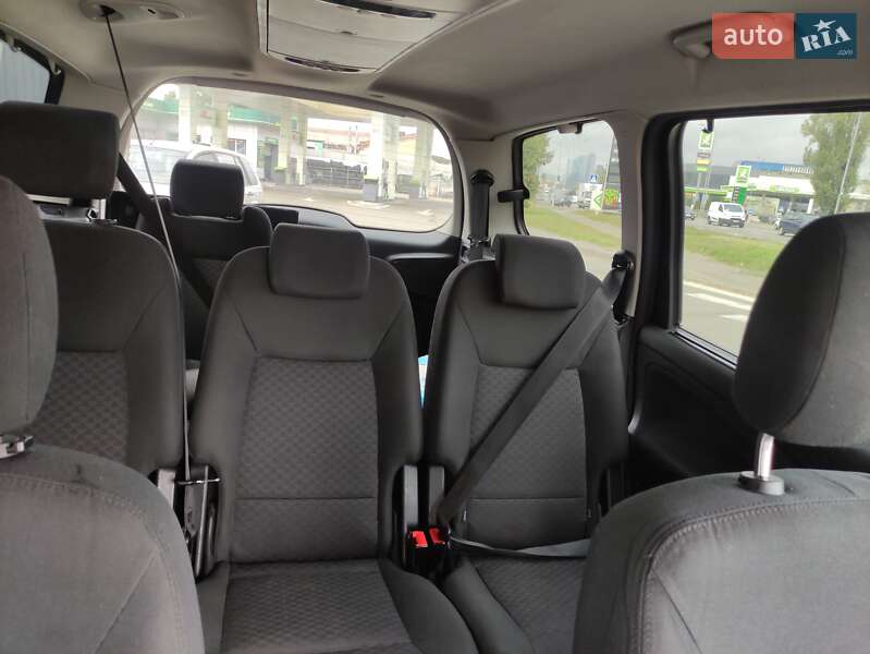 Мінівен Ford Galaxy 2009 в Києві