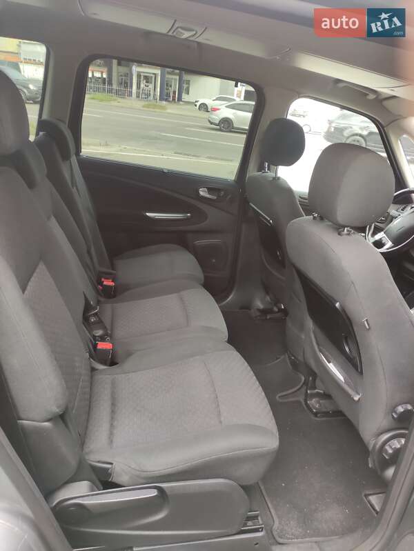 Мінівен Ford Galaxy 2009 в Києві