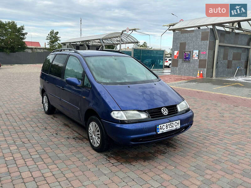 Минивэн Ford Galaxy 2000 в 