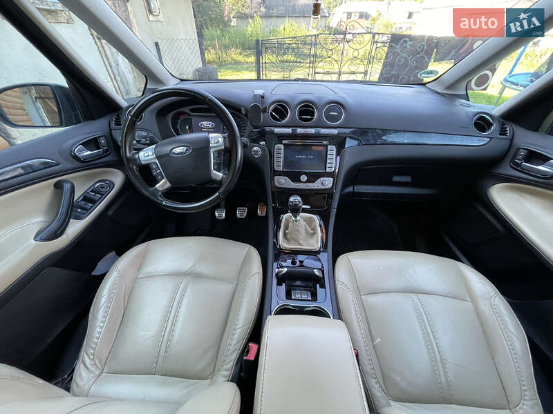 Минивэн Ford Galaxy 2010 в Долине фото 9 Минивэн Ford Galaxy 2010 в Долине