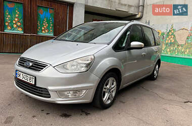 Минивэн Ford Galaxy 2013 в 