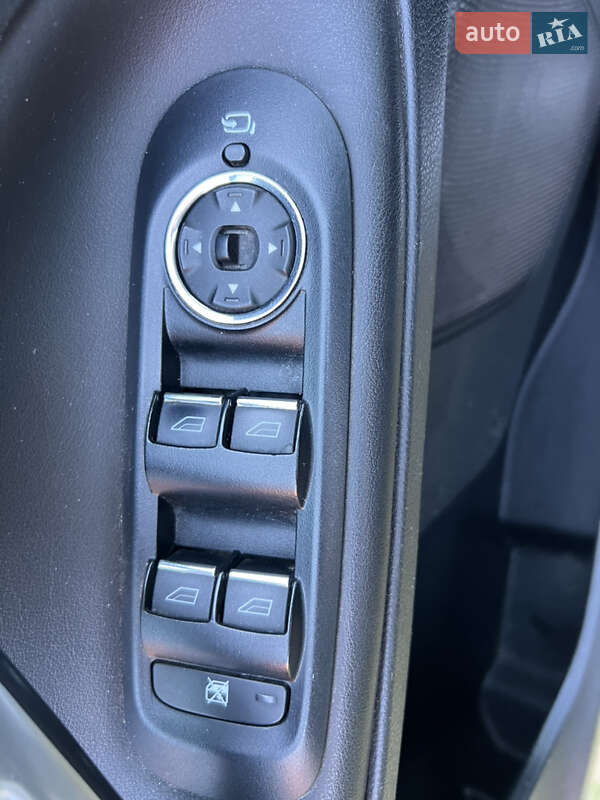 Мінівен Ford Galaxy 2010 в Сарнах