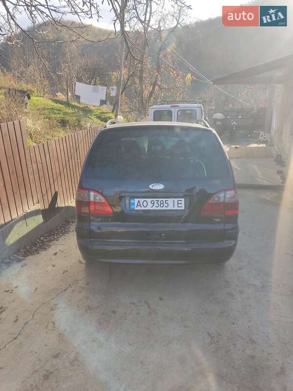 Мінівен Ford Galaxy 2004 в Виноградові