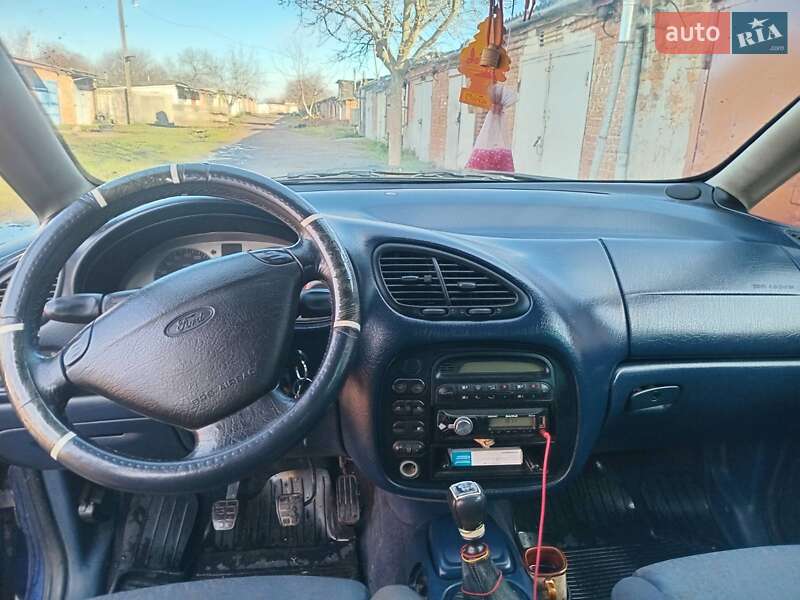 Мінівен Ford Galaxy 2000 в Сокалі