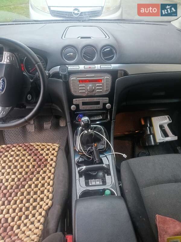 Мінівен Ford Galaxy 2007 в Луцьку