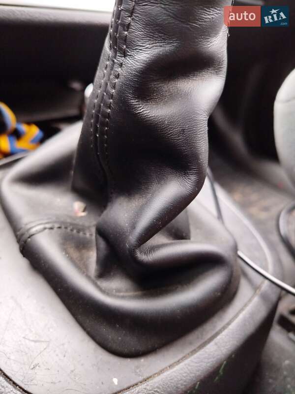 Минивэн Ford Galaxy 2004 в Ужгороде