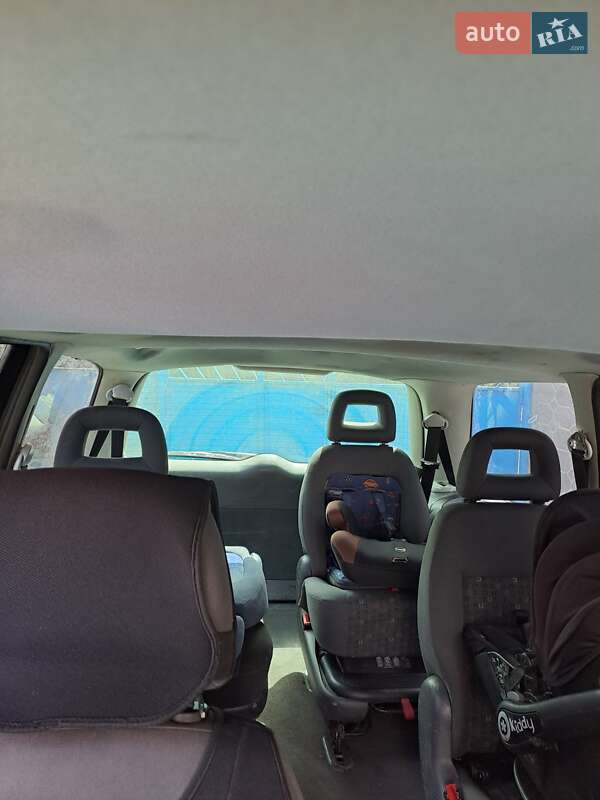 Мінівен Ford Galaxy 2001 в Кам'янець-Подільському