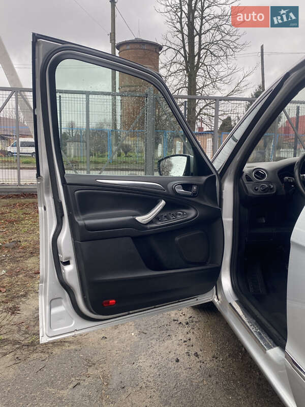 Минивэн Ford Galaxy 2014 в Владимире фото 15 Минивэн Ford Galaxy 2014 в Владимире