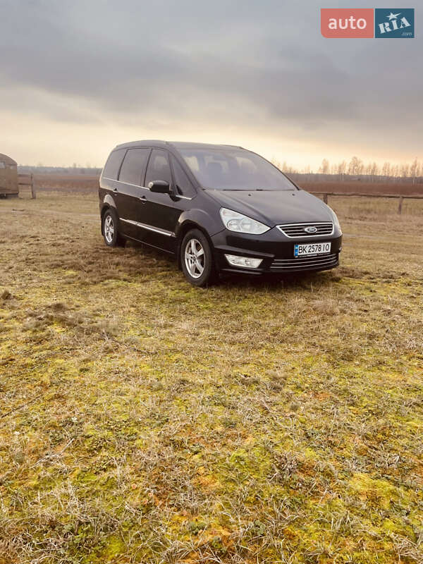 Мінівен Ford Galaxy 2012 в Дубровиці