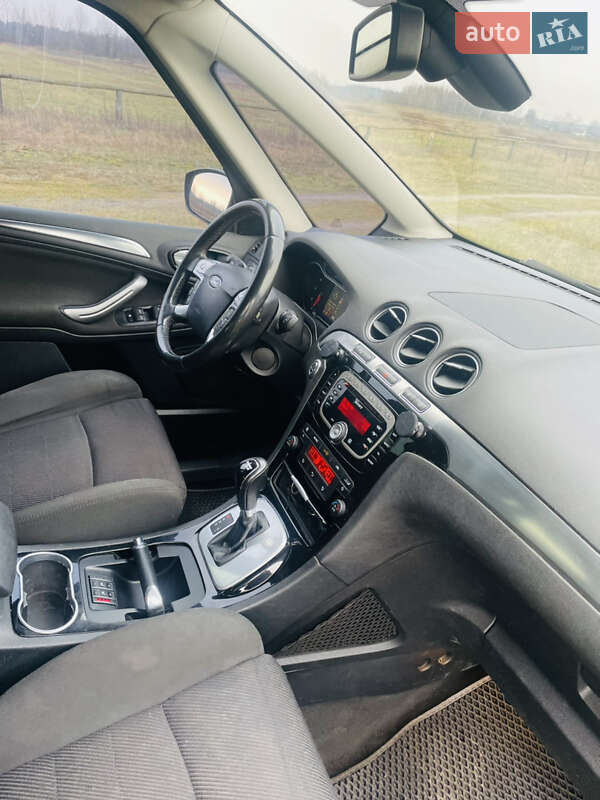 Мінівен Ford Galaxy 2012 в Дубровиці