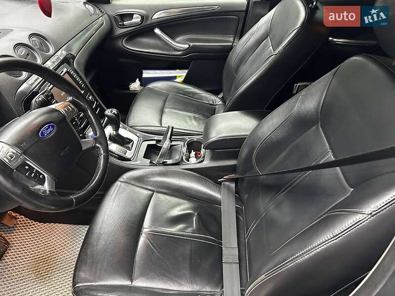 Минивэн Ford Galaxy 2014 в Черновцах