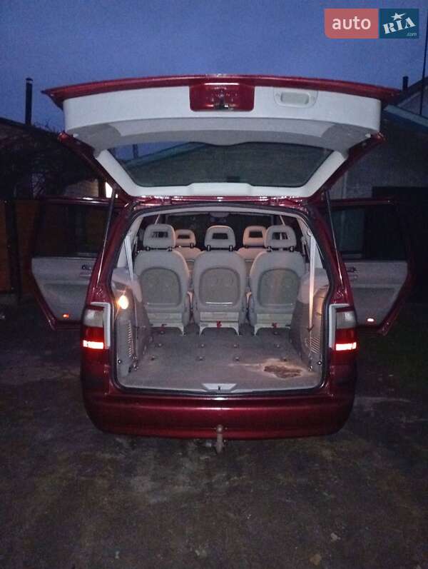 Минивэн Ford Galaxy 2002 в Репках