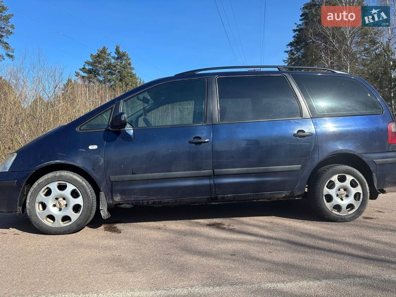 Мінівен Ford Galaxy 2001 в Пулинах