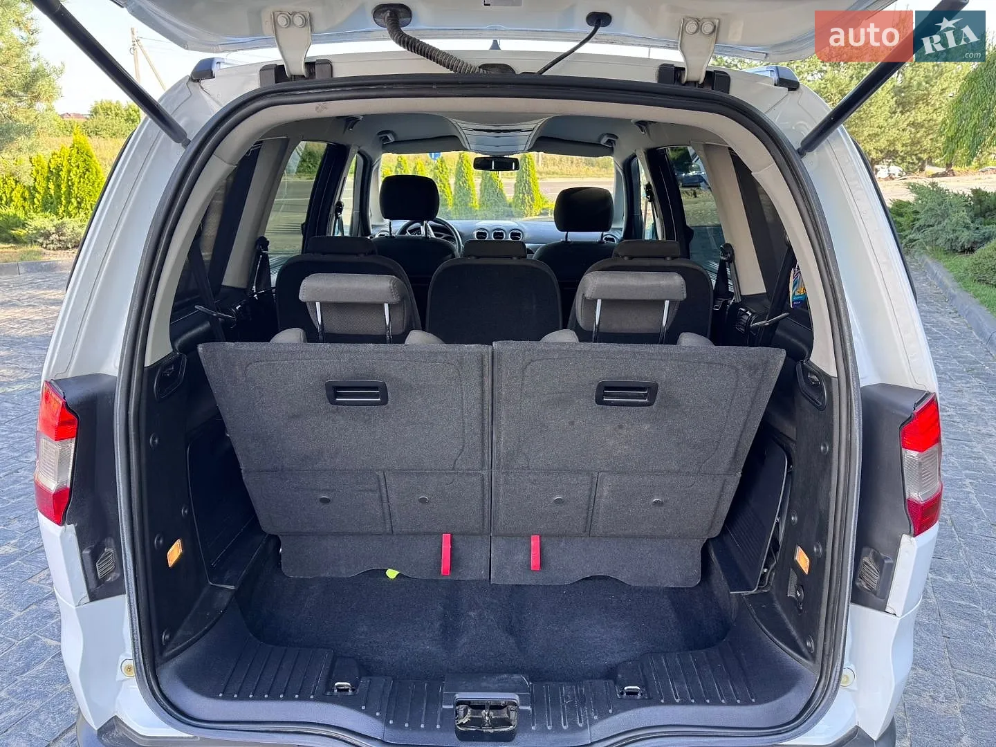 2010 Ford Galaxy - мініатюра 22