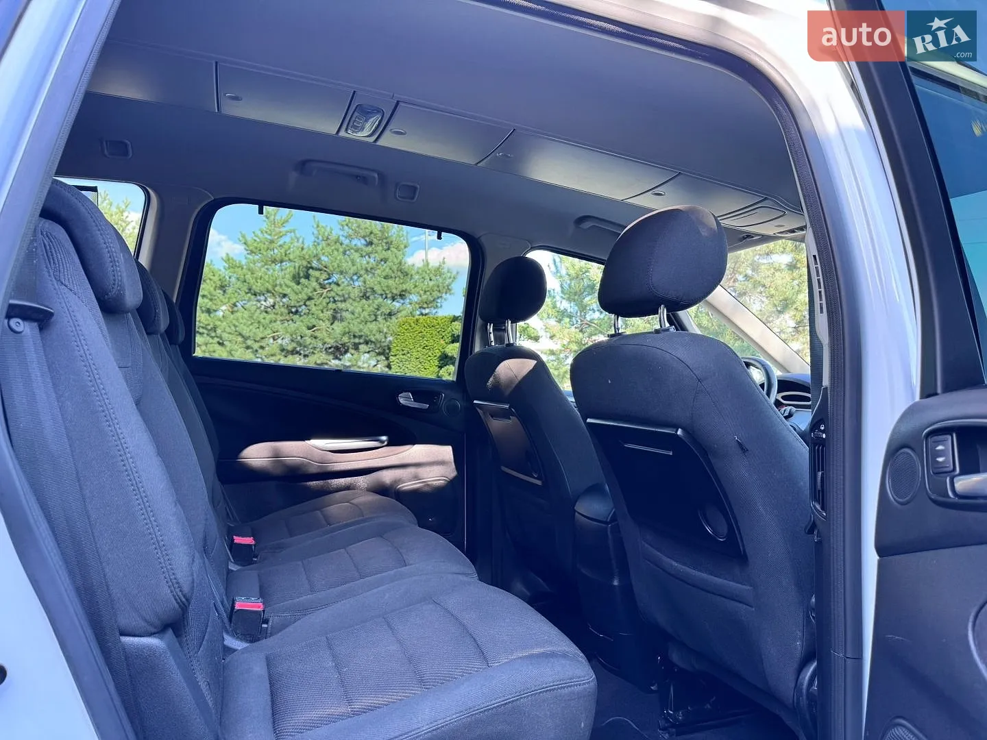 2010 Ford Galaxy - мініатюра 24