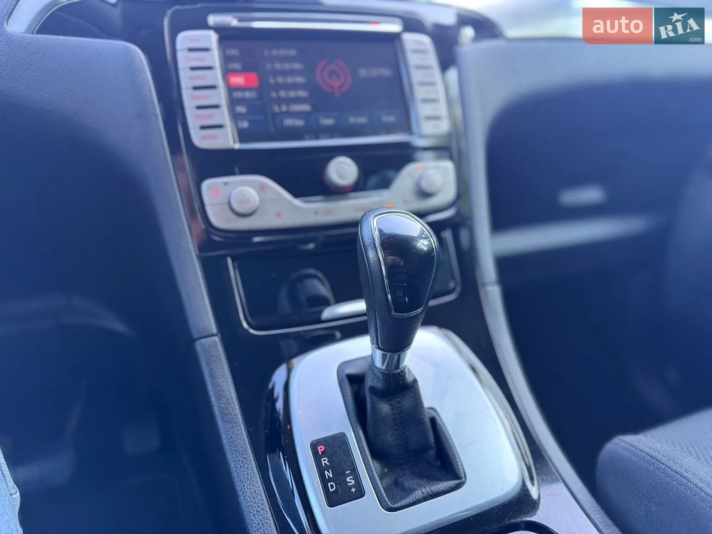 2010 Ford Galaxy - мініатюра 34