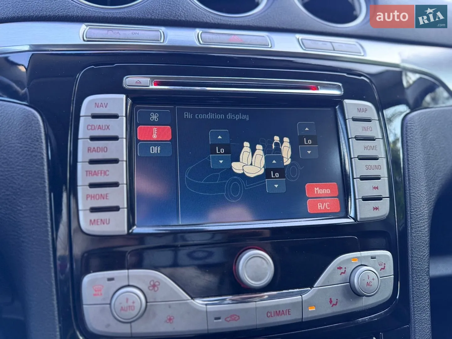 2010 Ford Galaxy - мініатюра 38