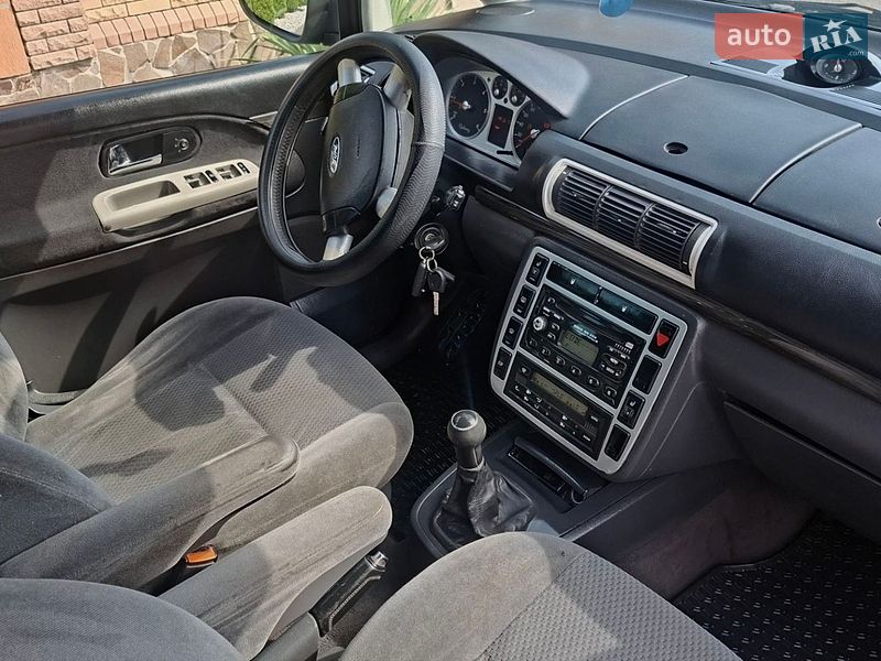 Мінівен Ford Galaxy 2000 в Івано-Франківську