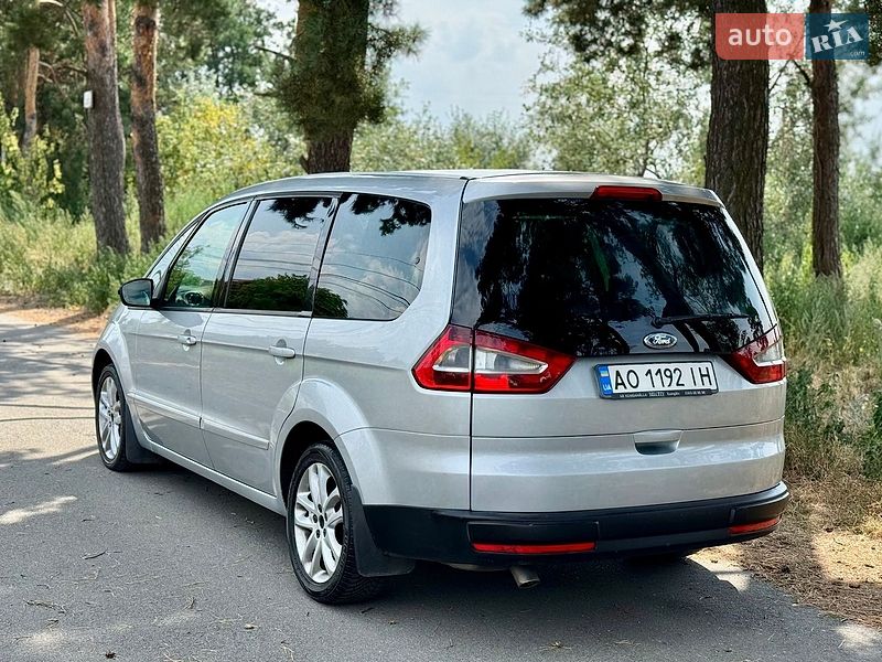 Минивэн Ford Galaxy 2006 в Киеве