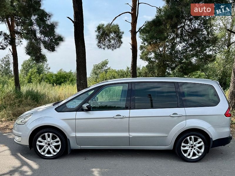 Минивэн Ford Galaxy 2006 в Киеве