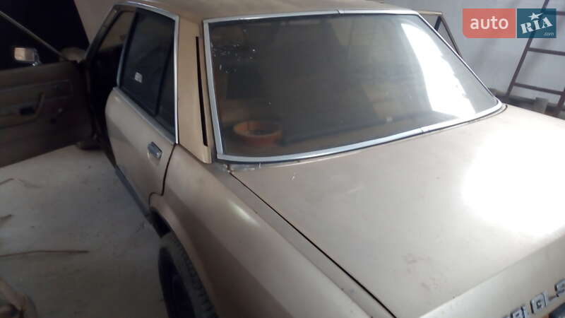 Седан Ford Granada 1979 в Дубно