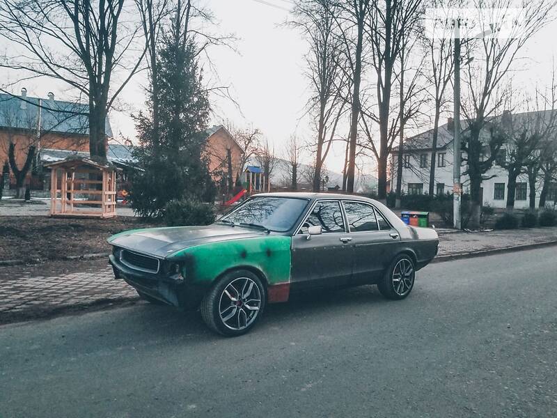 Седан Ford Granada 1976 в Коломые