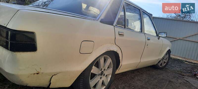 Седан Ford Granada 1982 в Боровой