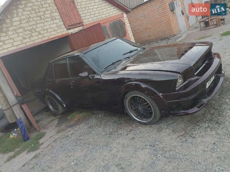 Седан Ford Granada 1981 в 