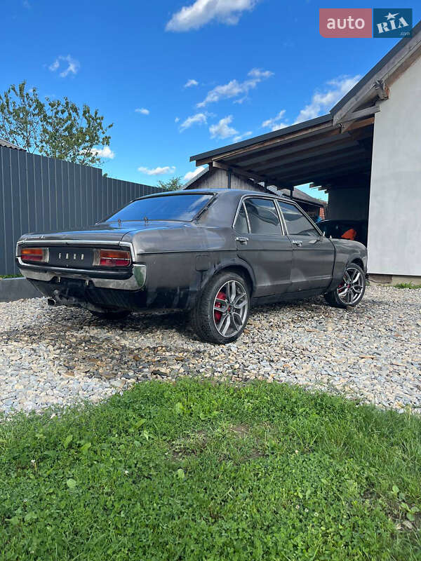 Седан Ford Granada 1976 в Коломые