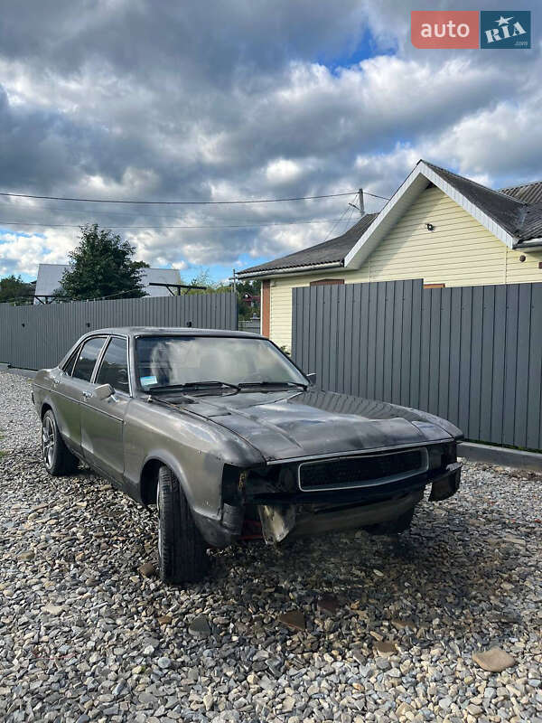 Седан Ford Granada 1976 в Коломые