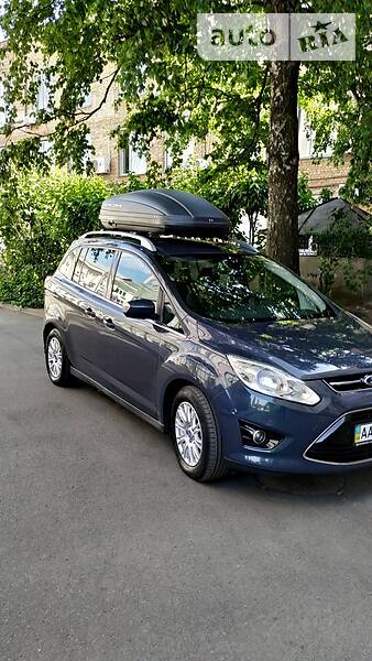 Минивэн Ford Grand C-Max 2010 в 