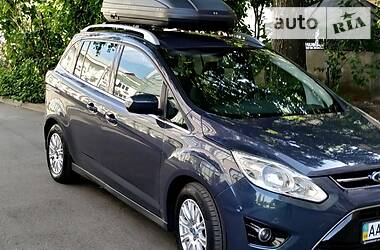 Минивэн Ford Grand C-Max 2010 в 