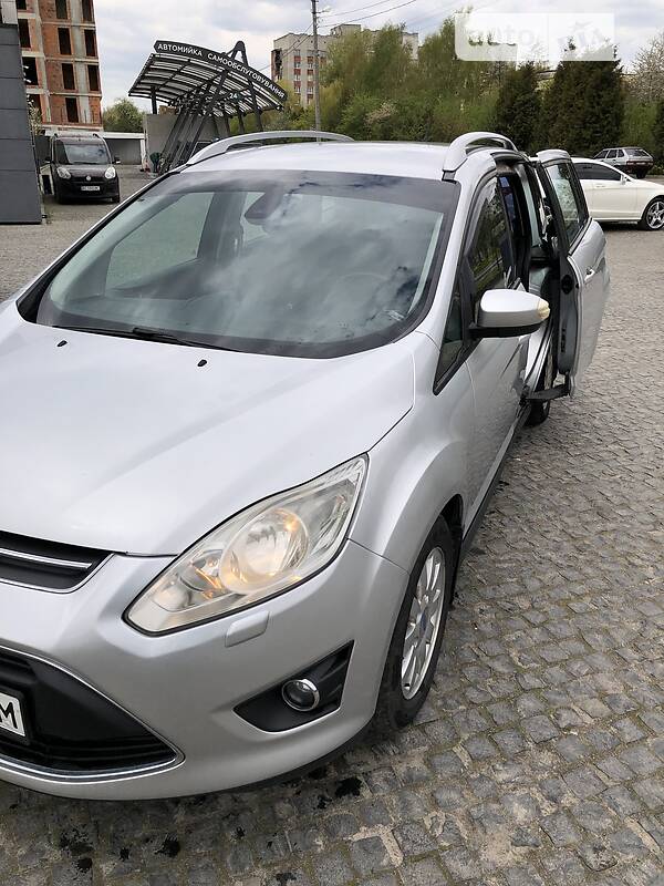 Минивэн Ford Grand C-Max 2011 в Львове