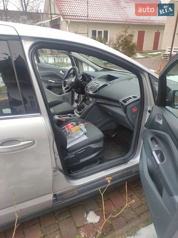 Минивэн Ford Grand C-Max 2012 в Калуше