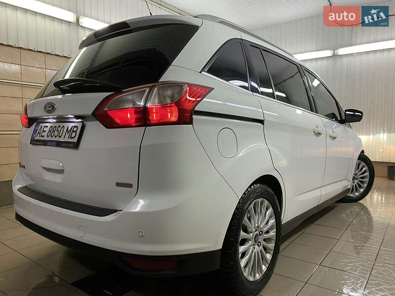 Мінівен Ford Grand C-Max 2015 в Кам'янському