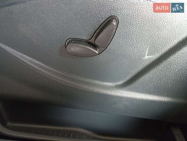 Мінівен Ford Grand C-Max 2011 в Луцьку