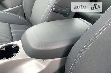Минивэн Ford Grand C-Max 2011 в 