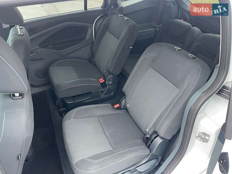 Минивэн Ford Grand C-Max 2012 в Ужгороде