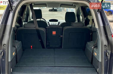 Минивэн Ford Grand C-Max 2012 в 