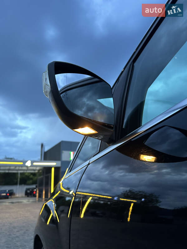 Минивэн Ford Grand C-Max 2010 в Полтаве