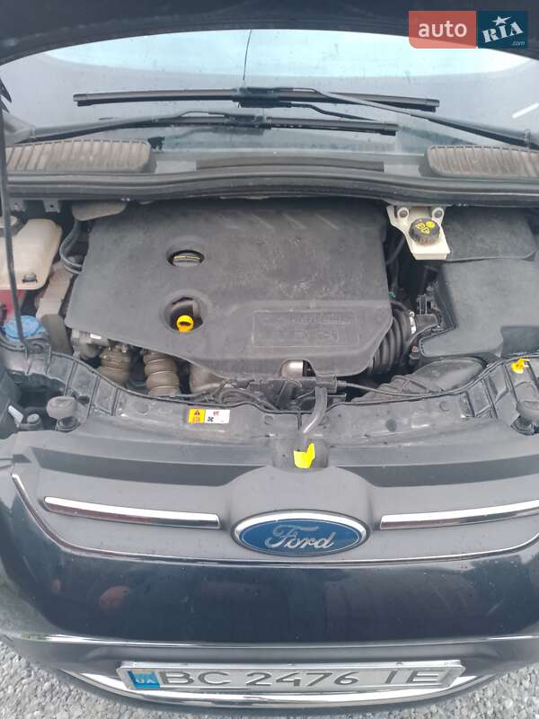 Минивэн Ford Grand C-Max 2011 в Городке
