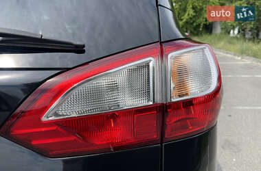 Минивэн Ford Grand C-Max 2011 в 
