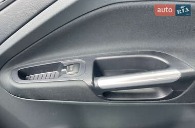 Минивэн Ford Grand C-Max 2011 в 