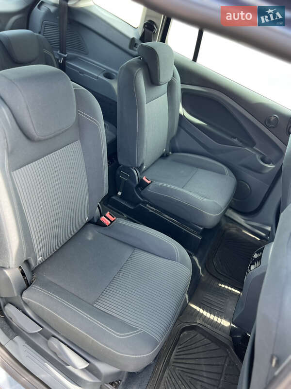 Мінівен Ford Grand C-Max 2013 в Стрию
